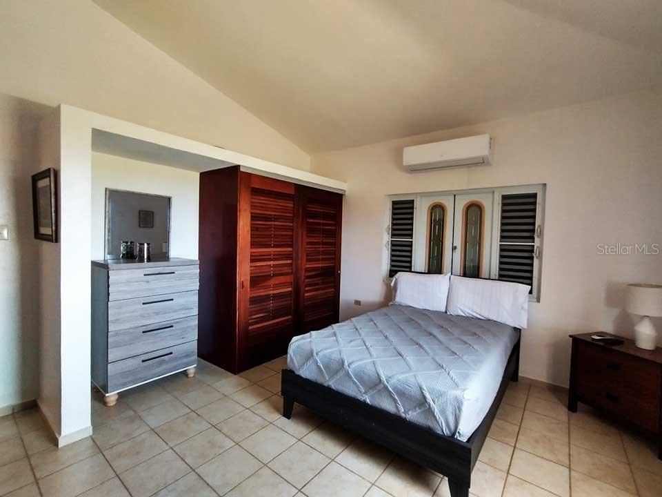 For Sale: $680,000 (3 beds, 3 baths, 2080 Square Feet)