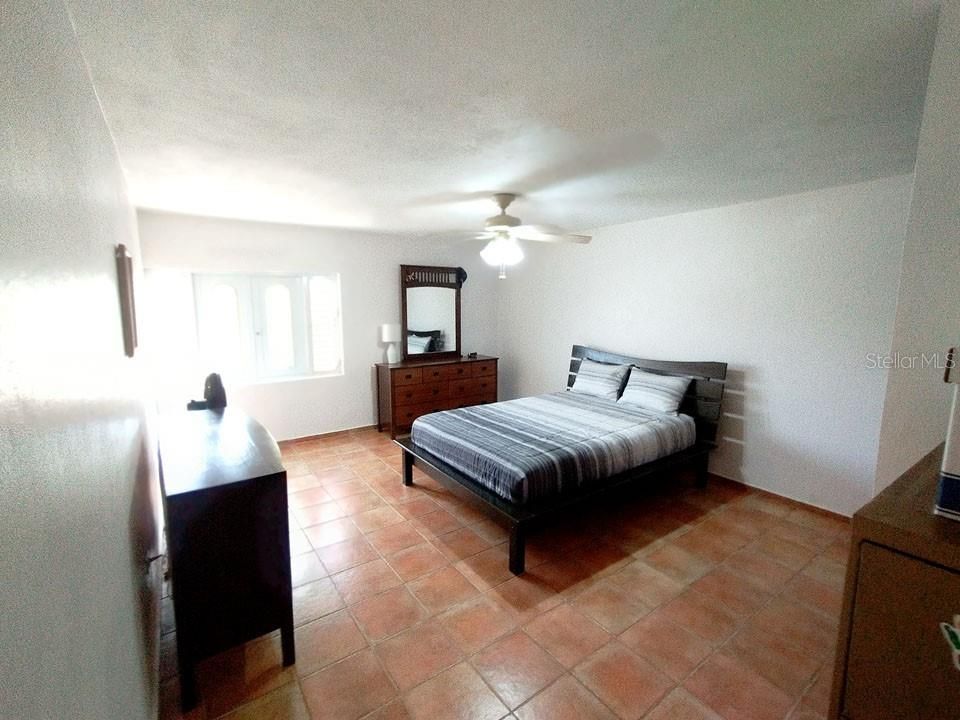 For Sale: $680,000 (3 beds, 3 baths, 2080 Square Feet)