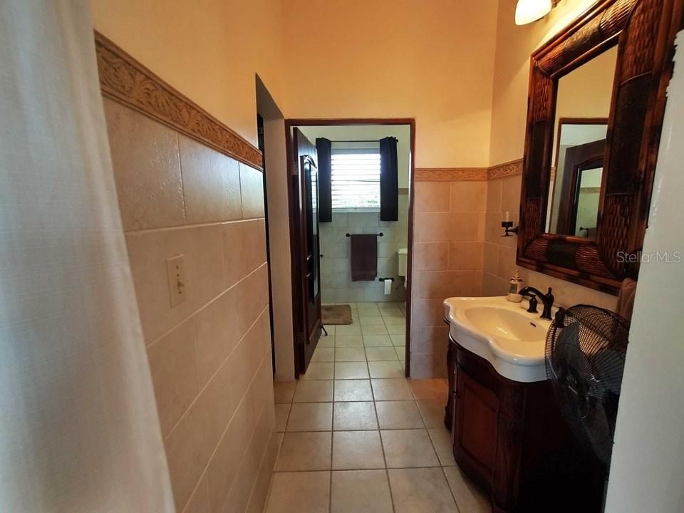 For Sale: $680,000 (3 beds, 3 baths, 2080 Square Feet)