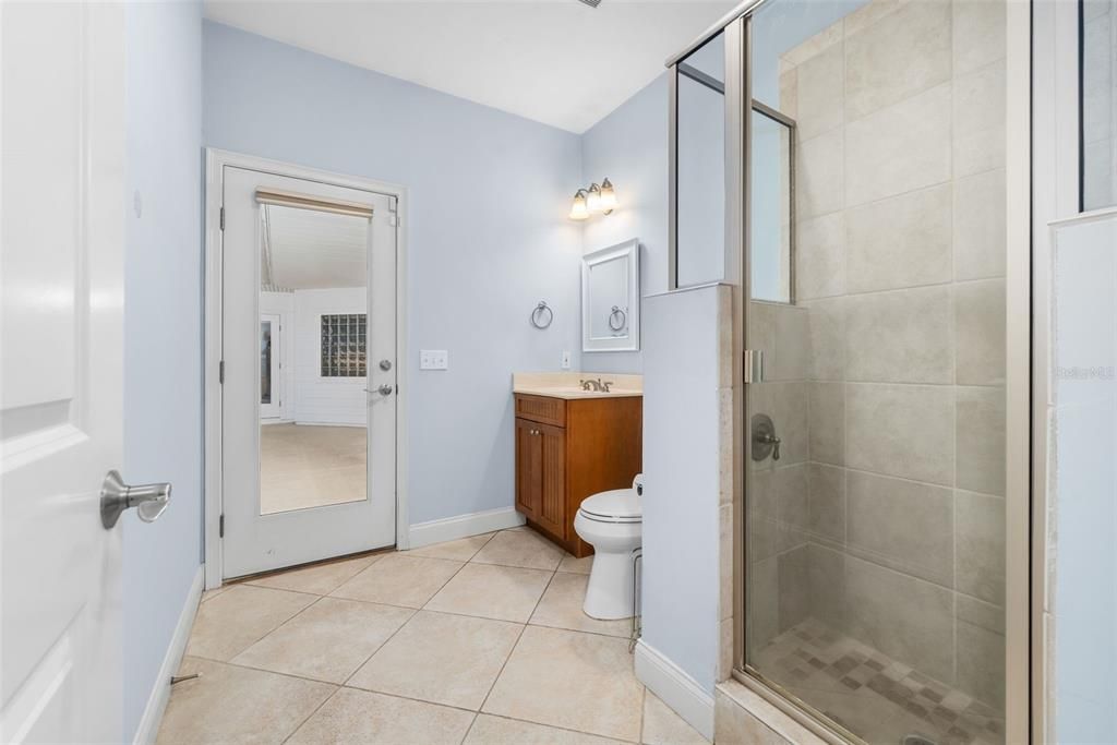 En Venta: $545,000 (3 camas, 2 baños, 2027 Pies cuadrados)