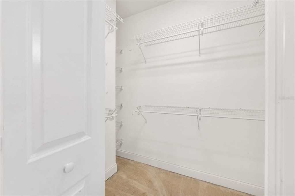 En Venta: $545,000 (3 camas, 2 baños, 2027 Pies cuadrados)