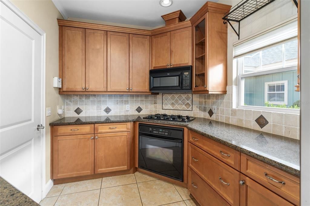 En Venta: $545,000 (3 camas, 2 baños, 2027 Pies cuadrados)