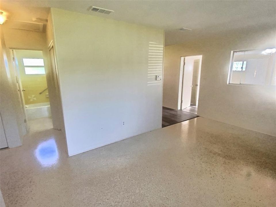 En Venta: $229,900 (2 camas, 1 baños, 1048 Pies cuadrados)