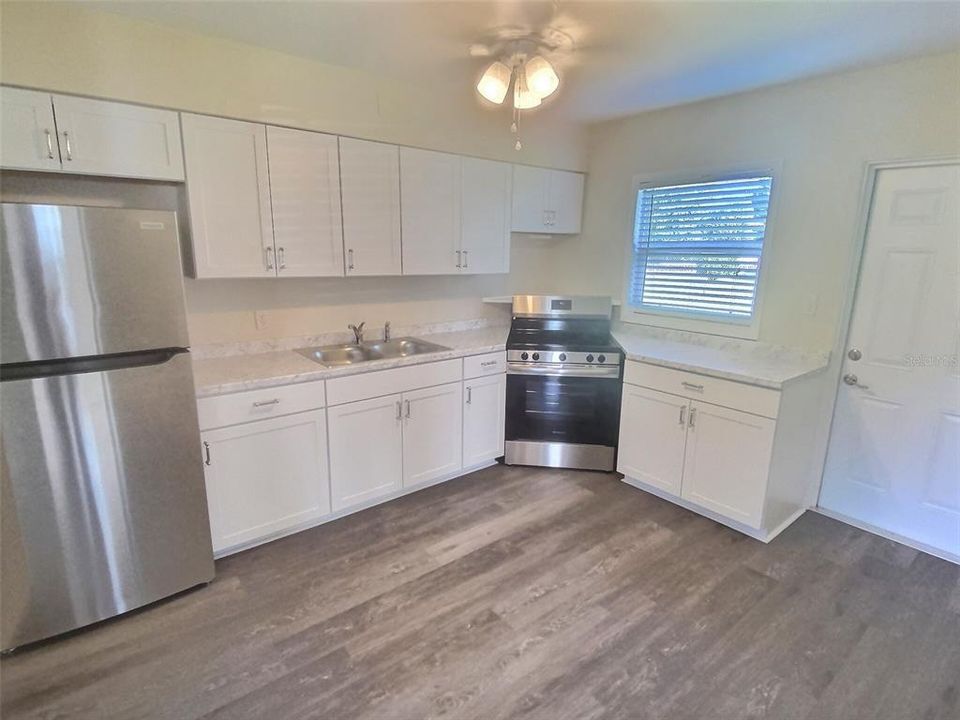 En Venta: $229,900 (2 camas, 1 baños, 1048 Pies cuadrados)