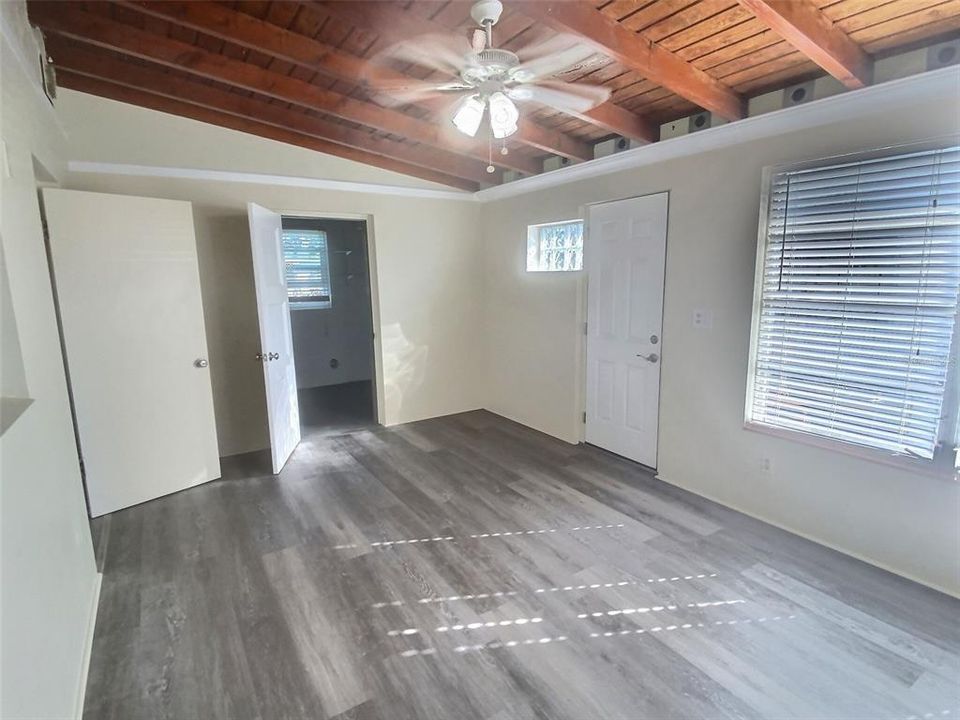 En Venta: $229,900 (2 camas, 1 baños, 1048 Pies cuadrados)