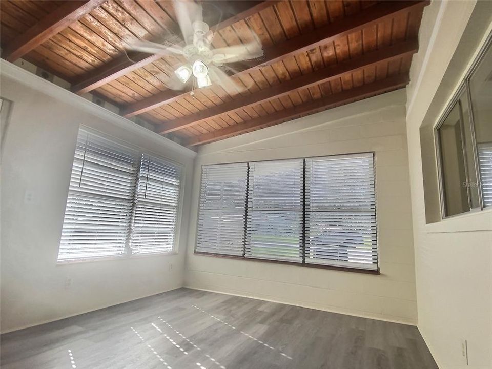 En Venta: $229,900 (2 camas, 1 baños, 1048 Pies cuadrados)