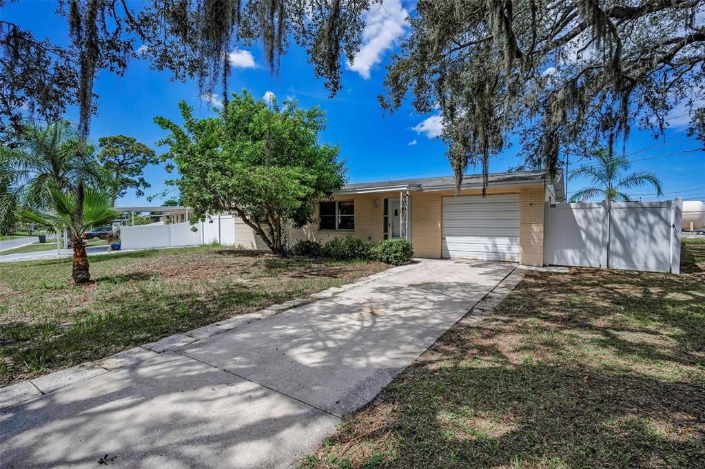 Vendido Recientemente: $170,000 (2 camas, 1 baños, 816 Pies cuadrados)