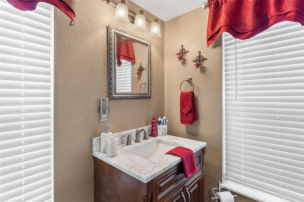 En Venta: $299,900 (0 camas, 0 baños, 2126 Pies cuadrados)