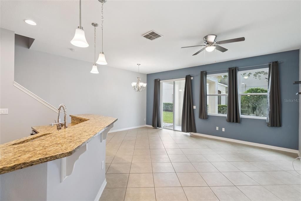 Active With Contract: $377,000 (3 beds, 2 baths, 1540 Square Feet)