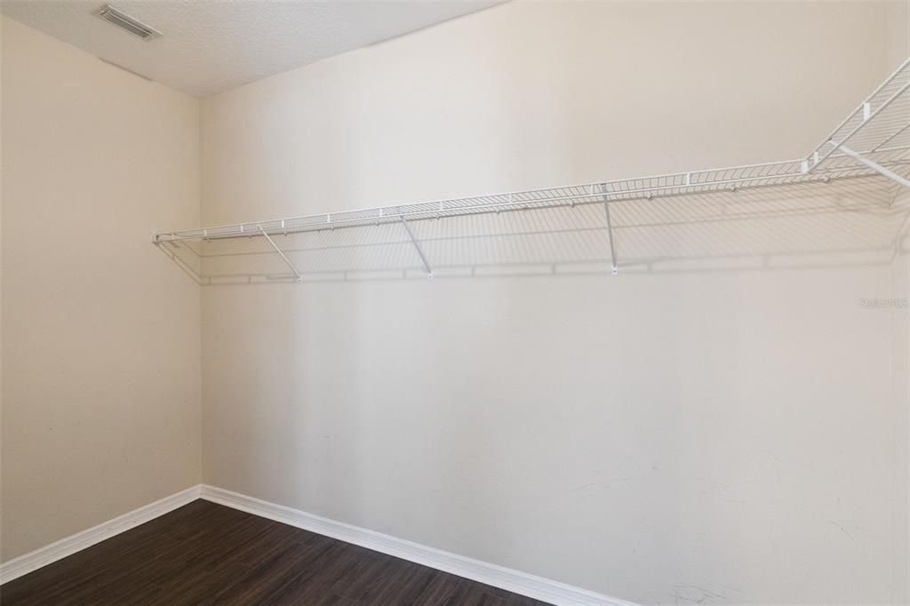 Active With Contract: $377,000 (3 beds, 2 baths, 1540 Square Feet)