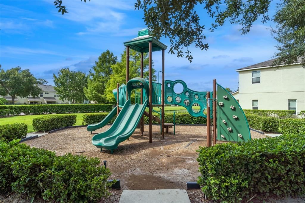 Active With Contract: $377,000 (3 beds, 2 baths, 1540 Square Feet)