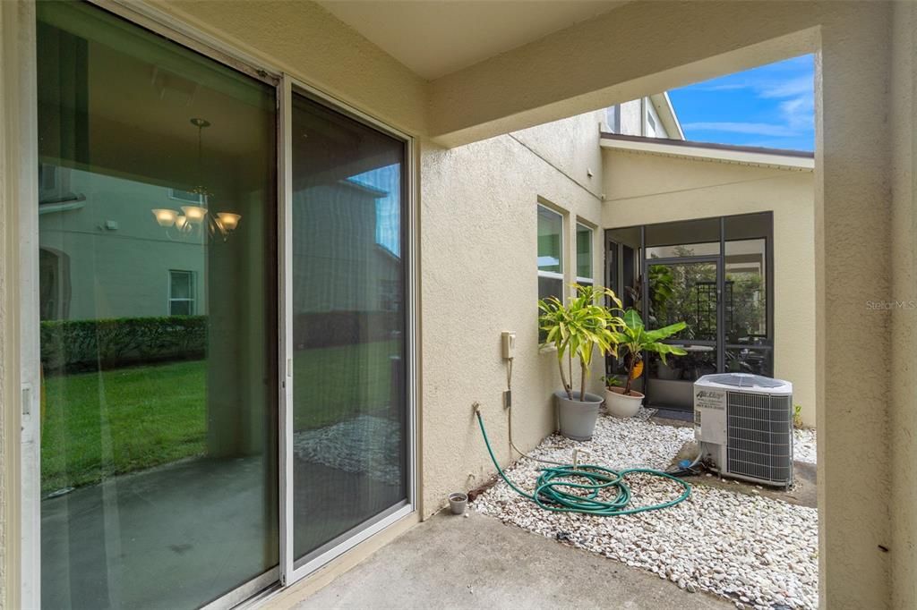 Active With Contract: $377,000 (3 beds, 2 baths, 1540 Square Feet)