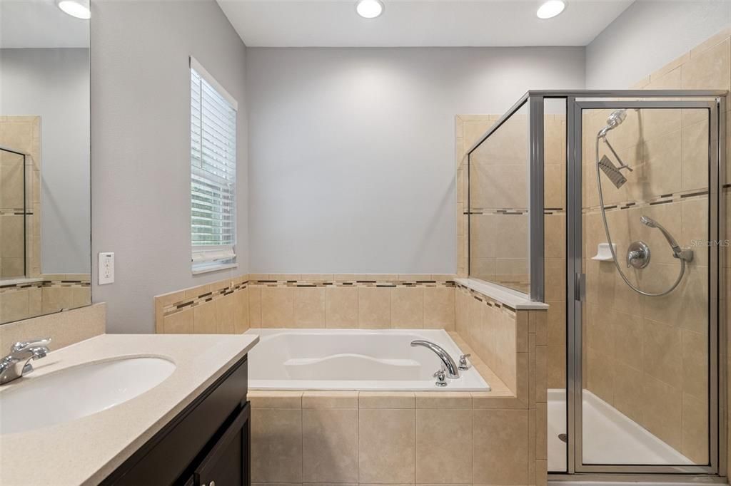 Active With Contract: $377,000 (3 beds, 2 baths, 1540 Square Feet)