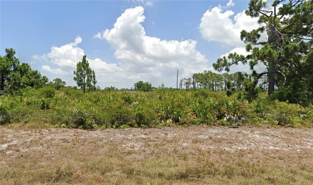 合同活跃: $15,000 (0.17 acres)