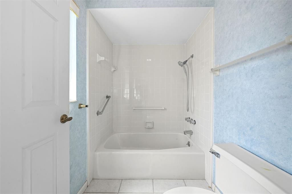 En Venta: $389,900 (2 camas, 2 baños, 2157 Pies cuadrados)