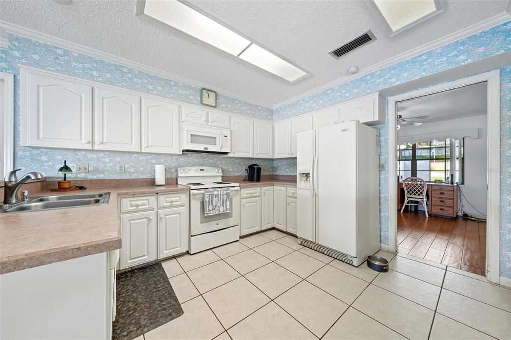 En Venta: $389,900 (2 camas, 2 baños, 2157 Pies cuadrados)