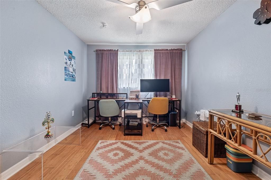 Active With Contract: $315,000 (3 beds, 2 baths, 2148 Square Feet)