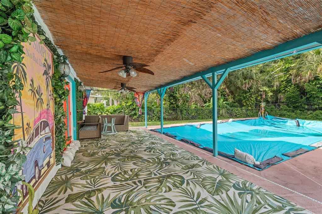 Active With Contract: $315,000 (3 beds, 2 baths, 2148 Square Feet)