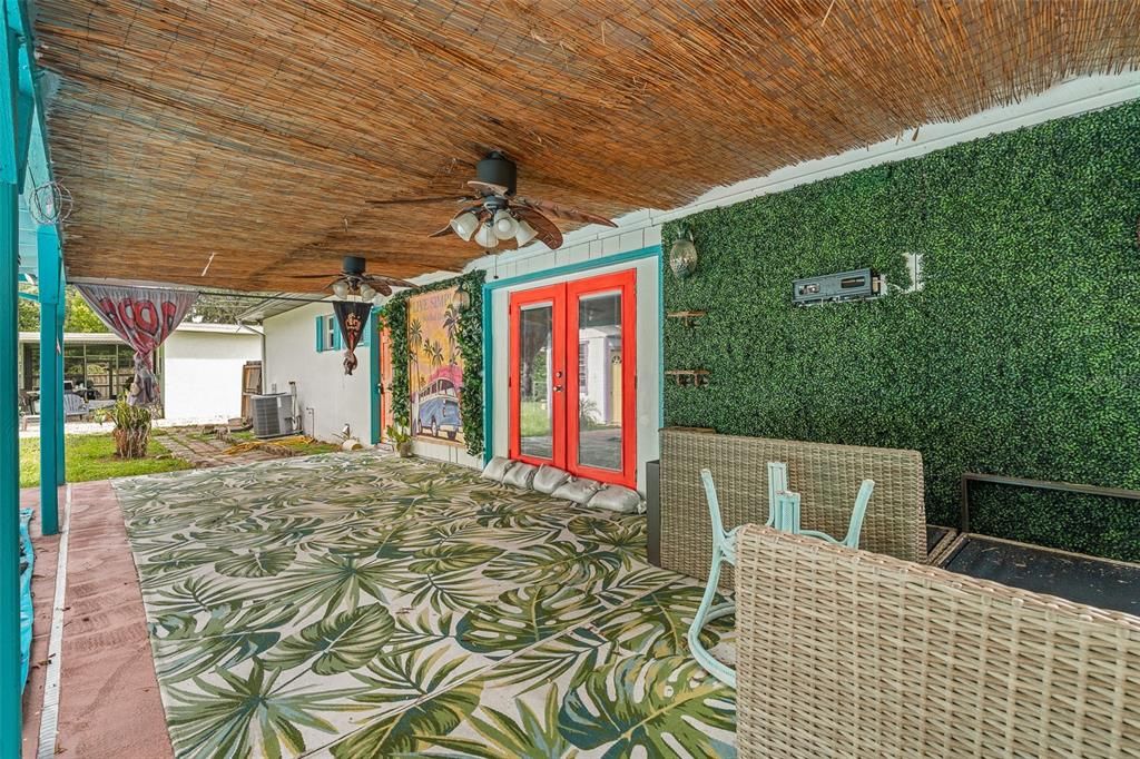 Active With Contract: $315,000 (3 beds, 2 baths, 2148 Square Feet)