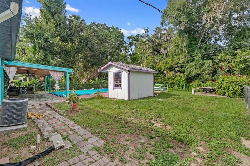 Active With Contract: $315,000 (3 beds, 2 baths, 2148 Square Feet)