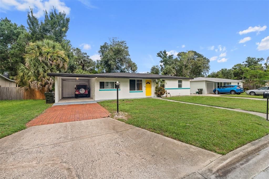 Active With Contract: $315,000 (3 beds, 2 baths, 2148 Square Feet)