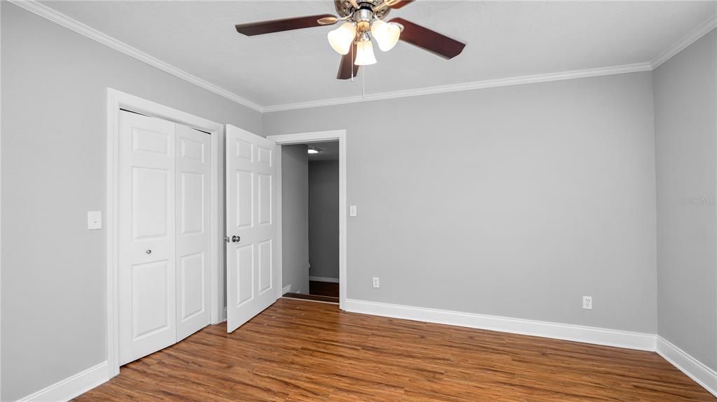 На продажу: $419,950 (5 спален, 3 ванн, 2270 Квадратных фут)