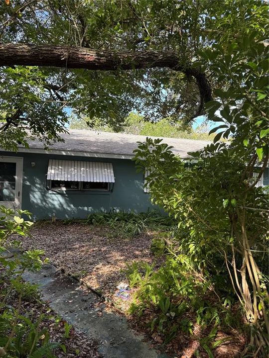 На продажу: $335,000 (2 спален, 1 ванн, 912 Квадратных фут)