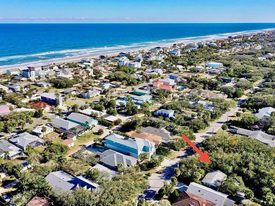 На продажу: $335,000 (2 спален, 1 ванн, 912 Квадратных фут)