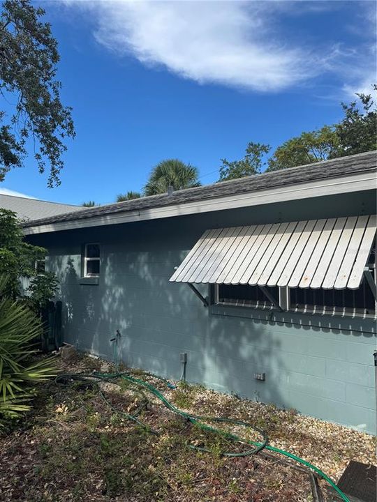 На продажу: $335,000 (2 спален, 1 ванн, 912 Квадратных фут)