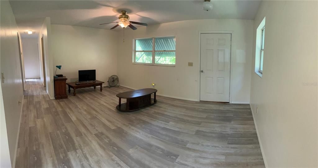 На продажу: $335,000 (2 спален, 1 ванн, 912 Квадратных фут)