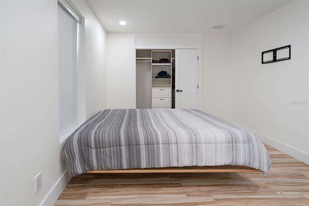 En Venta: $953,000 (5 camas, 5 baños, 2620 Pies cuadrados)