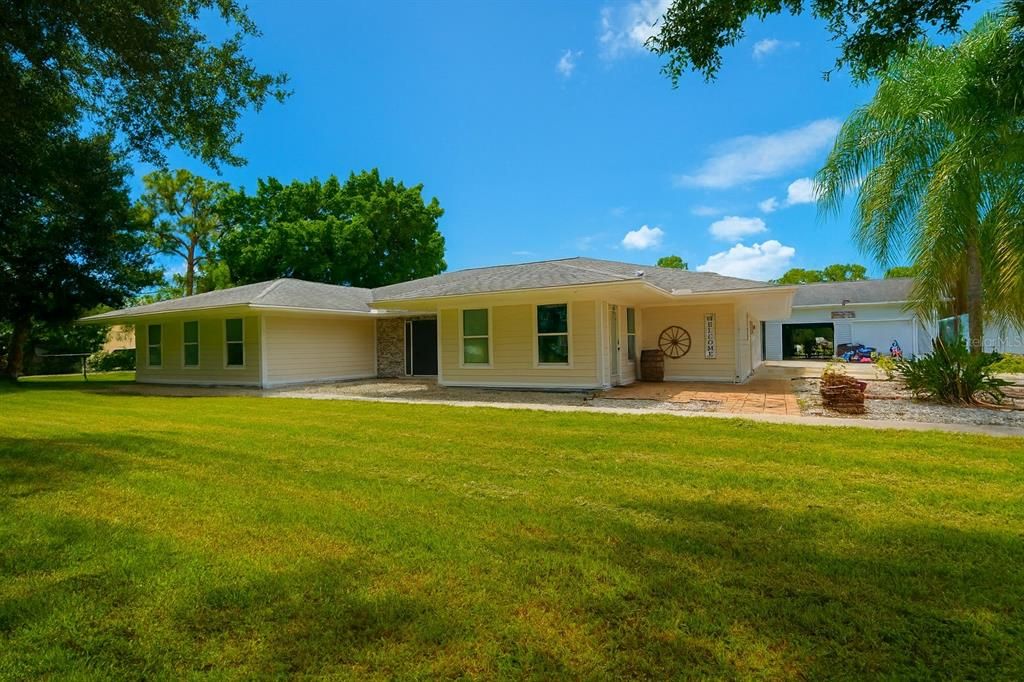 En Venta: $953,000 (5 camas, 5 baños, 2620 Pies cuadrados)