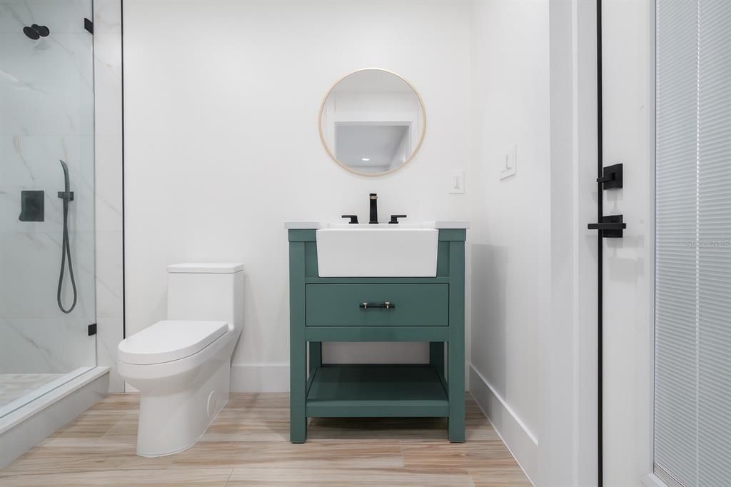 En Venta: $953,000 (5 camas, 5 baños, 2620 Pies cuadrados)