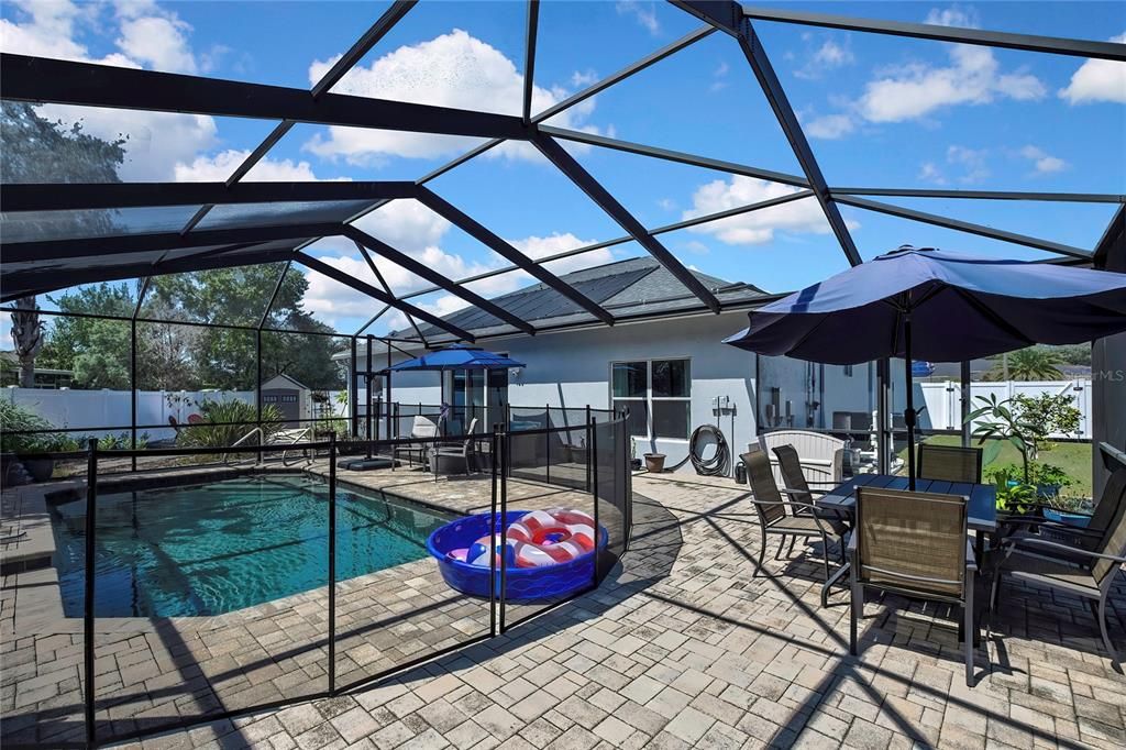 合同活跃: $394,000 (3 贝兹, 2 浴室, 1711 平方英尺)