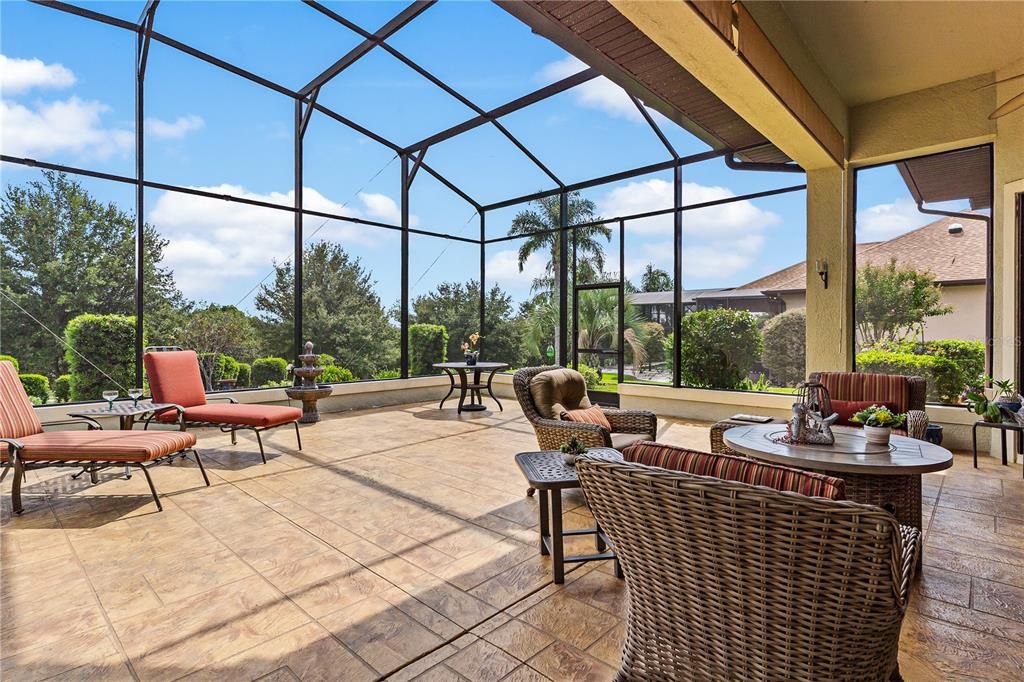 合同活跃: $484,900 (3 贝兹, 2 浴室, 2329 平方英尺)