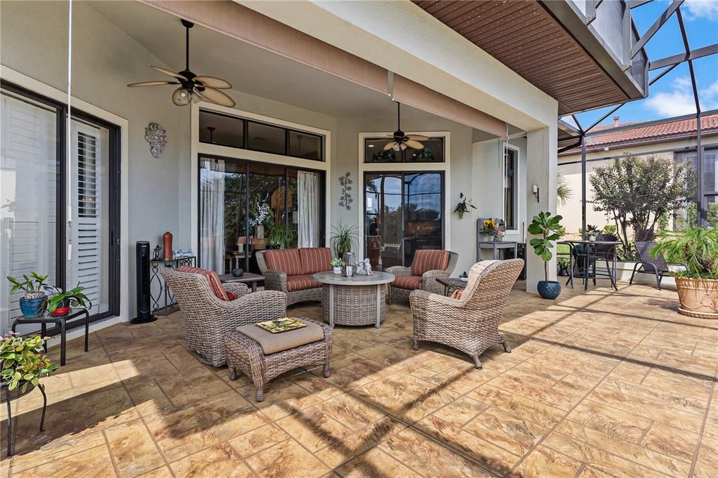 合同活跃: $484,900 (3 贝兹, 2 浴室, 2329 平方英尺)