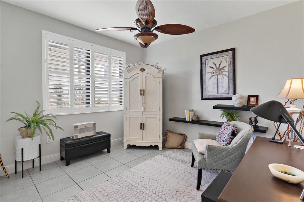 合同活跃: $484,900 (3 贝兹, 2 浴室, 2329 平方英尺)