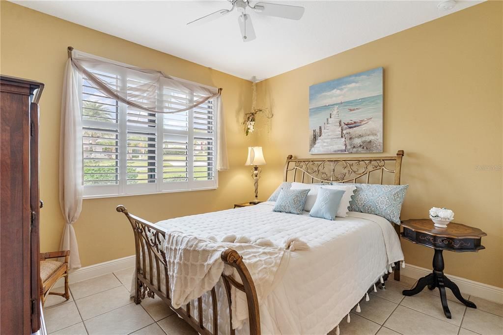 合同活跃: $484,900 (3 贝兹, 2 浴室, 2329 平方英尺)