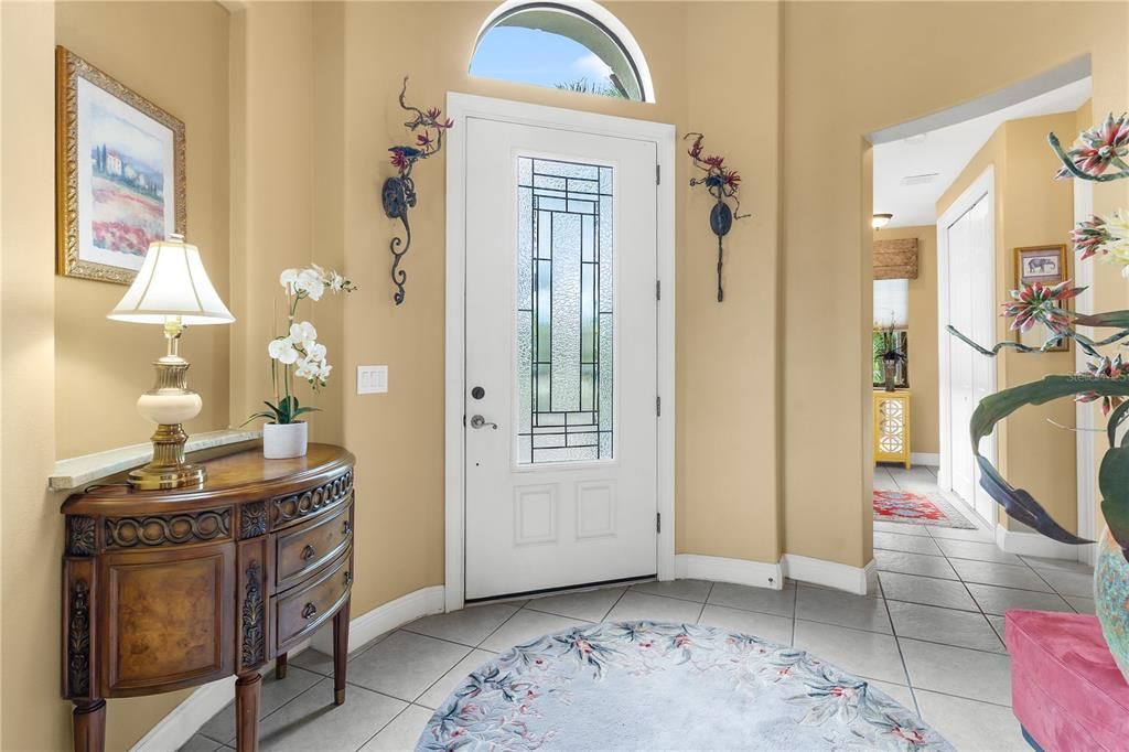 合同活跃: $484,900 (3 贝兹, 2 浴室, 2329 平方英尺)