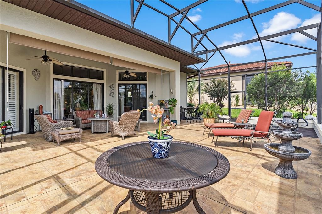 合同活跃: $484,900 (3 贝兹, 2 浴室, 2329 平方英尺)