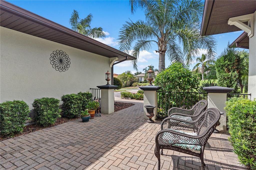 合同活跃: $484,900 (3 贝兹, 2 浴室, 2329 平方英尺)