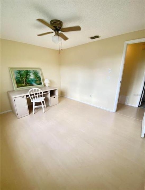 En Renta: $1,600 (2 camas, 2 baños, 915 Pies cuadrados)