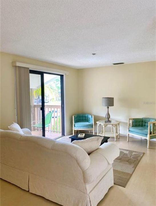 En Renta: $1,600 (2 camas, 2 baños, 915 Pies cuadrados)