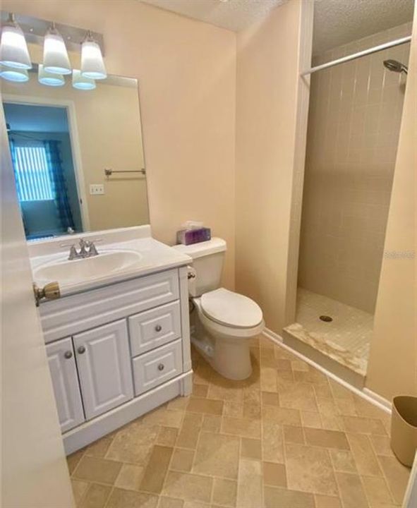 En Renta: $1,600 (2 camas, 2 baños, 915 Pies cuadrados)