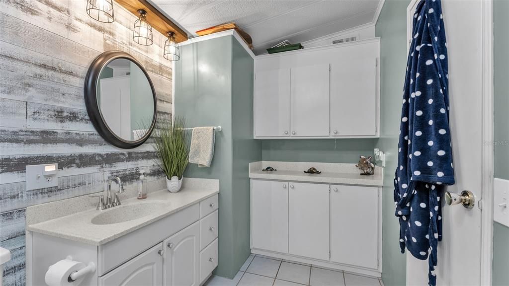 待售: $209,900 (3 贝兹, 2 浴室, 1800 平方英尺)