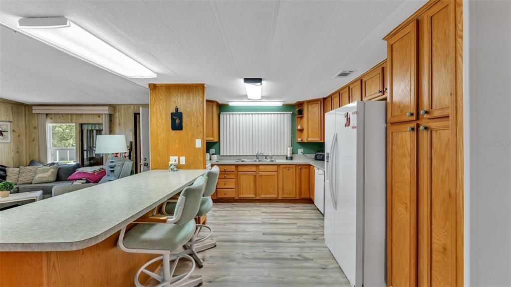 待售: $209,900 (3 贝兹, 2 浴室, 1800 平方英尺)