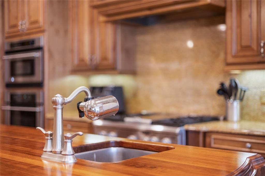 На продажу: $1,325,000 (4 спален, 3 ванн, 4273 Квадратных фут)