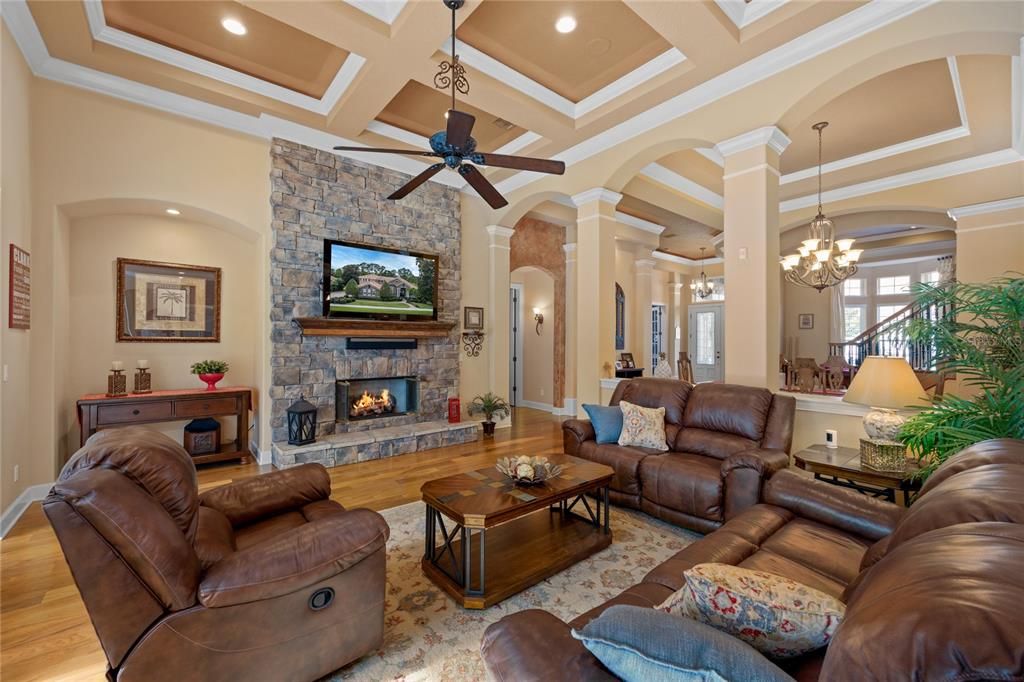 На продажу: $1,325,000 (4 спален, 3 ванн, 4273 Квадратных фут)