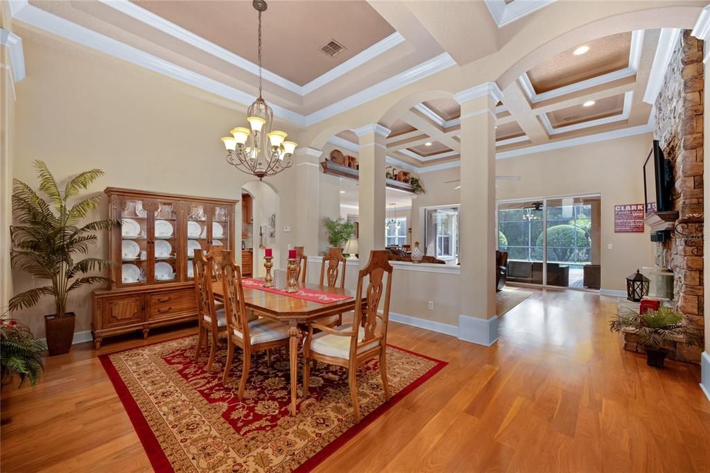 На продажу: $1,325,000 (4 спален, 3 ванн, 4273 Квадратных фут)