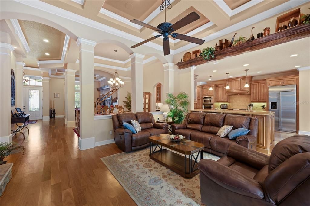 На продажу: $1,325,000 (4 спален, 3 ванн, 4273 Квадратных фут)